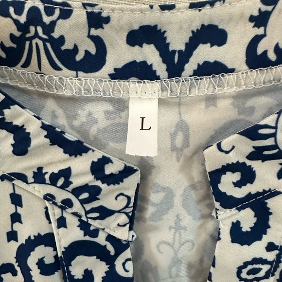 Elegant Blue and White Midi Dress 💎 - Picture 4 of 10